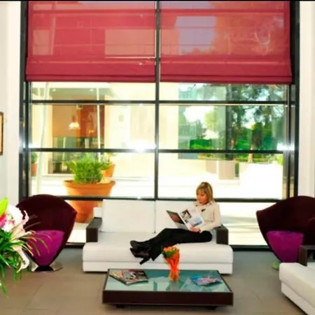 Odalys - Olympe Aparthotel Antibes