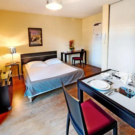 Odalys - Olympe 3* Antibes