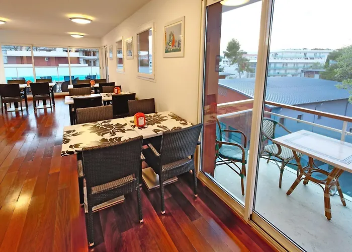 Апарт-отель Odalys - Olympe Антиб